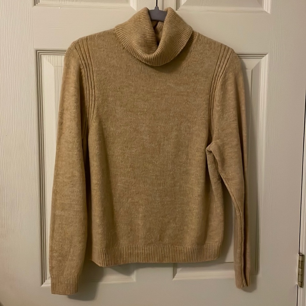A New Day brand S tan/gold turtleneck, worn once in good condition